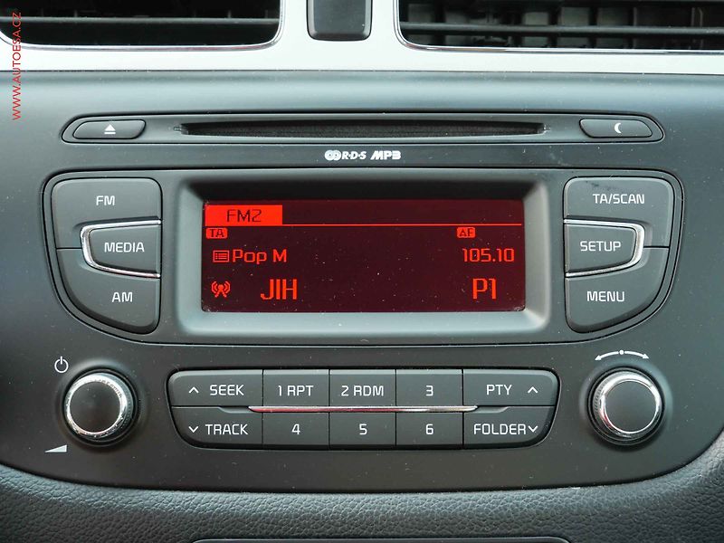 Kia Ceed (2016) 1.4 i, 2.maj,ČR, servis - fotka 14 z 15