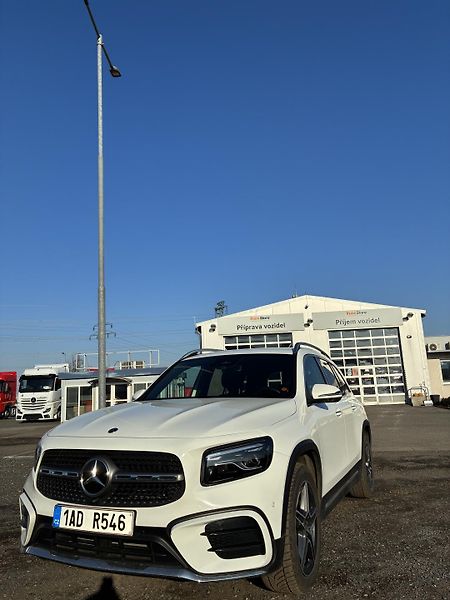 Mercedes-Benz GLB (2024) 200d 4MATIC - fotka 3 z 14
