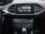 Peugeot 308 (2016) 2.0 BlueHDi, Automat - náhled 12