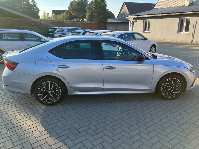 Škoda Octavia (2022) 1.5TSI 110kW STYLE SPORTline - fotka 4 z 36