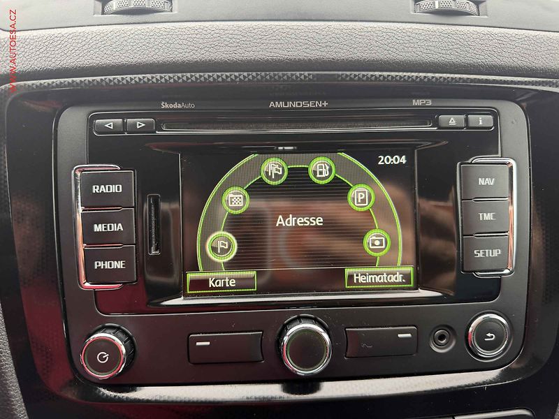 Škoda Octavia (2012) 2.0 TDi, RS, DSG, xenon - fotka 17 z 18