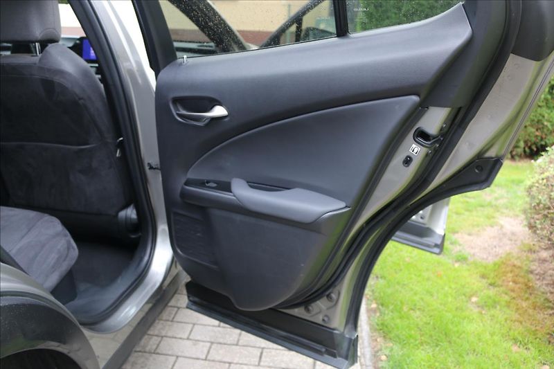 Lexus UX 250h 2,0 HEV, DSG, 1.Maj.  UX - fotka 50 z 64