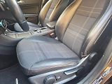 Mercedes-Benz GLA (2014) 220CDI 125kW 4MATIC -TAŽ.ZAŘ. - náhled 17