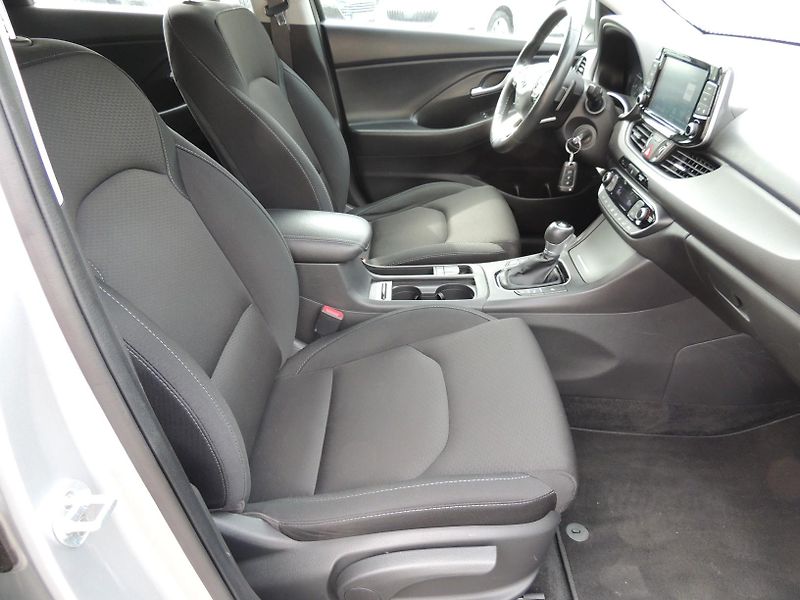 Hyundai i30 (2019) Combi 1.6CRDi,100kw,automat,ČR - fotka 36 z 49