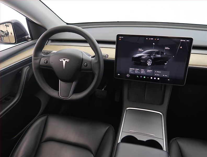 Tesla Model Y (2023) Standard LFP 64kWh, SoH 94% - fotka 7 z 31