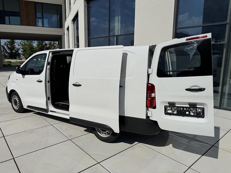Opel Vivaro COMFORT L3H1 2.8T 1 MAJITEL  - fotka 14 z 36