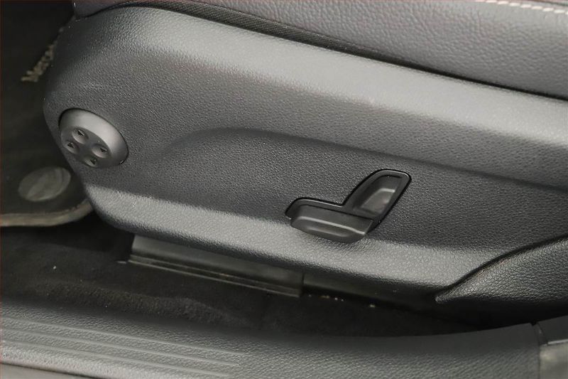 Mercedes-Benz Třídy C (2019) C 220 d 4MATIC - fotka 16 z 19