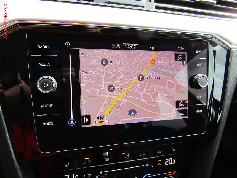 Volkswagen Passat (2021) 2.0TDi, ČR, Elegance, DSG - fotka 13 z 22