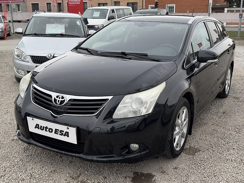 Toyota Avensis (2012) 2.0d, 1.maj,ČR, Xenon, AC - fotka 3 z 17