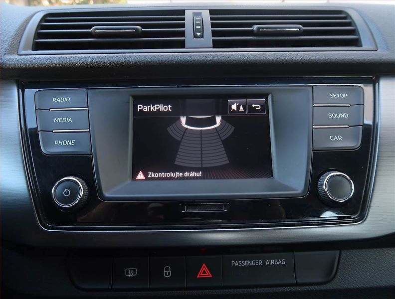 Škoda Fabia (2016) 1.2 TSI, Tempomat - fotka 15 z 17