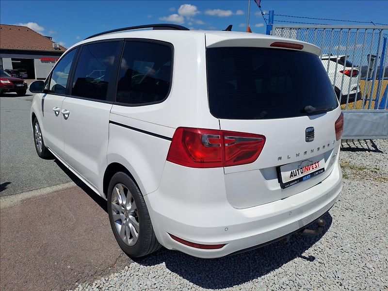 Seat Alhambra 2,0 TDI - fotka 4 z 17