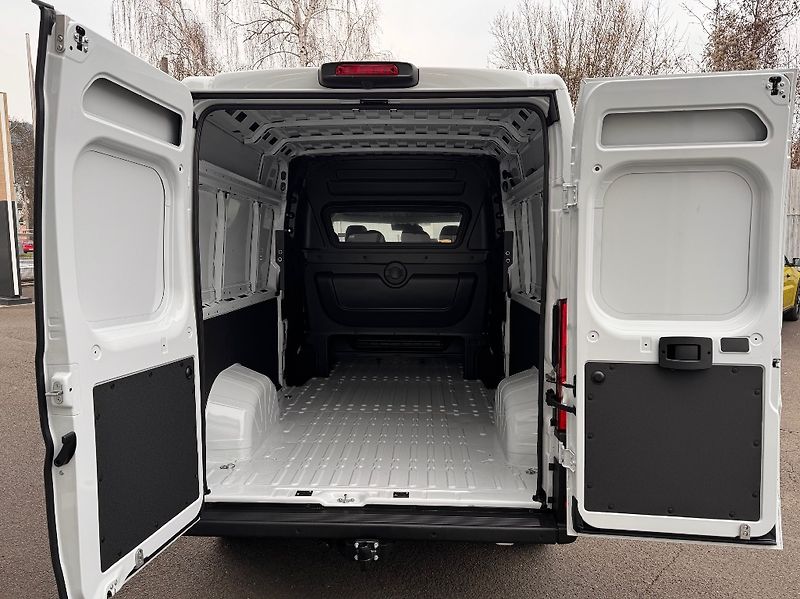 Fiat Ducato (2026) Crew Cab L3H2 2,2 Mjet (180k) - fotka 31 z 35