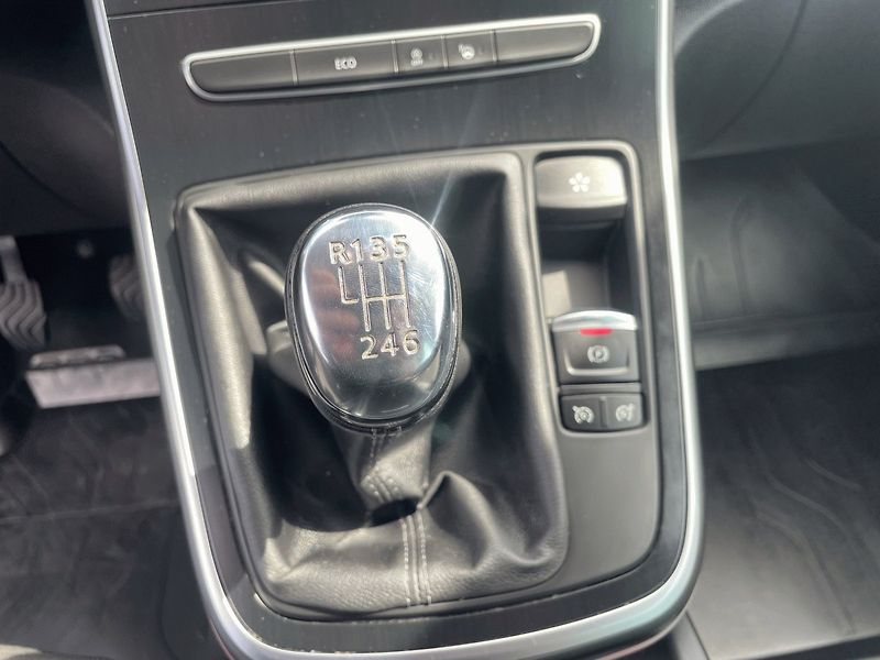 Renault Grand Scénic (2019) 1.3 TCe,117kW,Intens - fotka 24 z 35