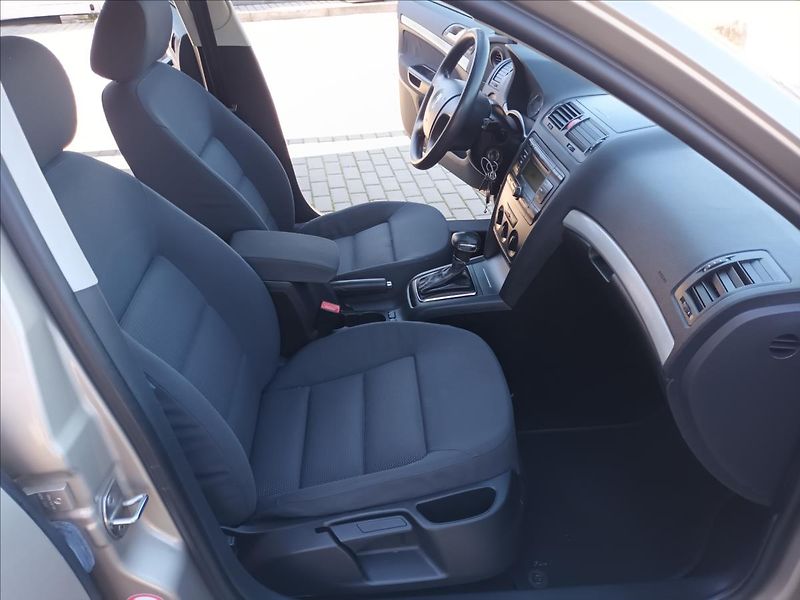 Škoda Octavia 1,6 MPI,75KW,DSG,KLIMA, - fotka 21 z 31