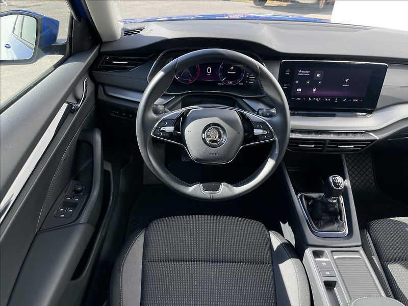 Škoda Octavia 1,0 TSI Ambition Plus KESSY - fotka 7 z 24