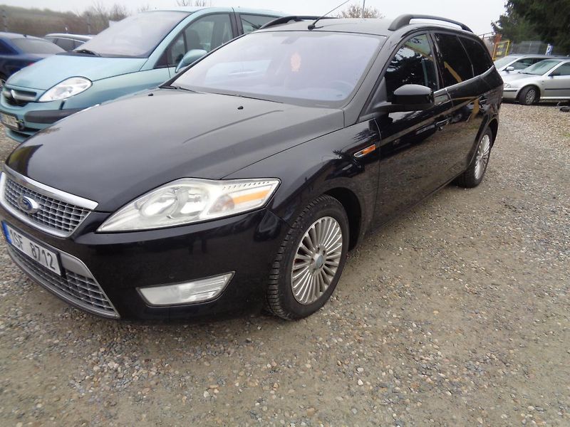 Ford Mondeo 2,0 TDCI - fotka 3 z 13