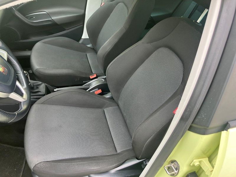 Seat Ibiza 1,6MPi (77kW)*NÍZKÝ NÁJEZD KM* - fotka 11 z 15