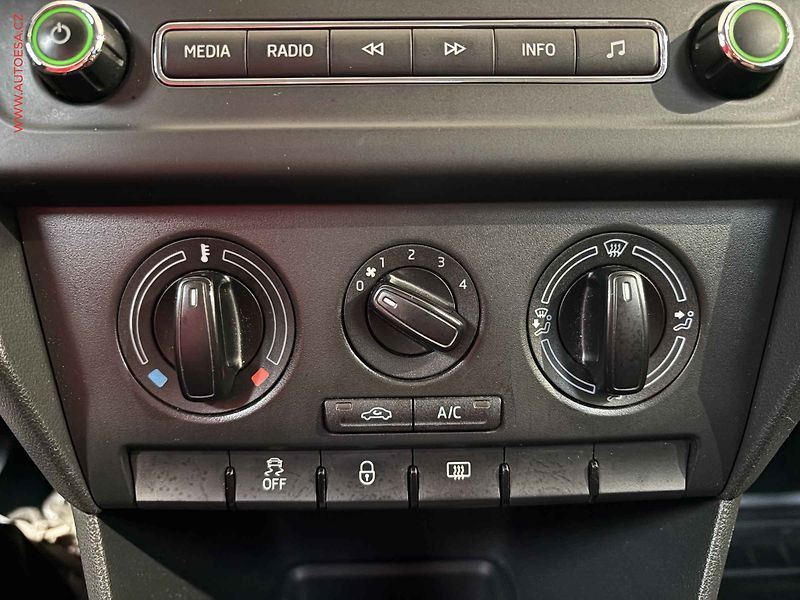 Škoda Rapid (2015) 1.2TSI, ČR, AC - fotka 13 z 13