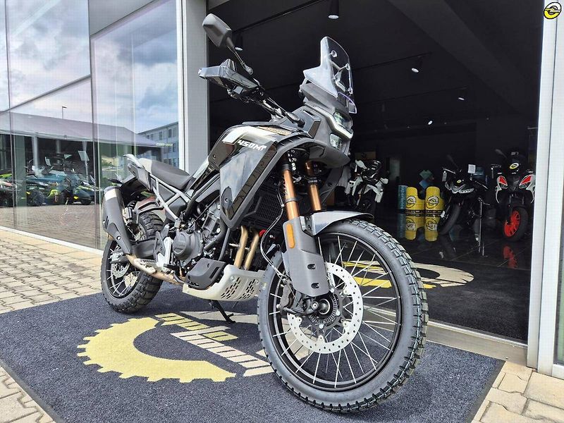 CFMOTO 450 MT-R (2026) - fotka 20 z 78