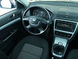 Škoda Octavia (2010) 2.0 TDI, Serv.kniha, Tempomat - náhled 7