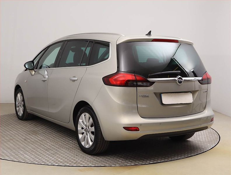 Opel Zafira (2015) 2.0 CDTI, Serv.kniha, Navi - fotka 4 z 19