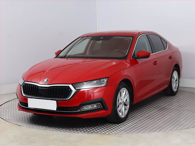 Škoda Octavia (2021) 2.0 TDI, Tempomat - fotka 2 z 19