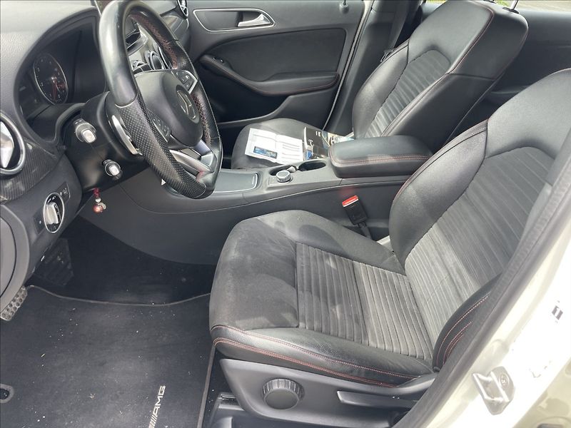 Mercedes-Benz Třídy B 2,2 CDi B200 Premium Automat L - fotka 7 z 35