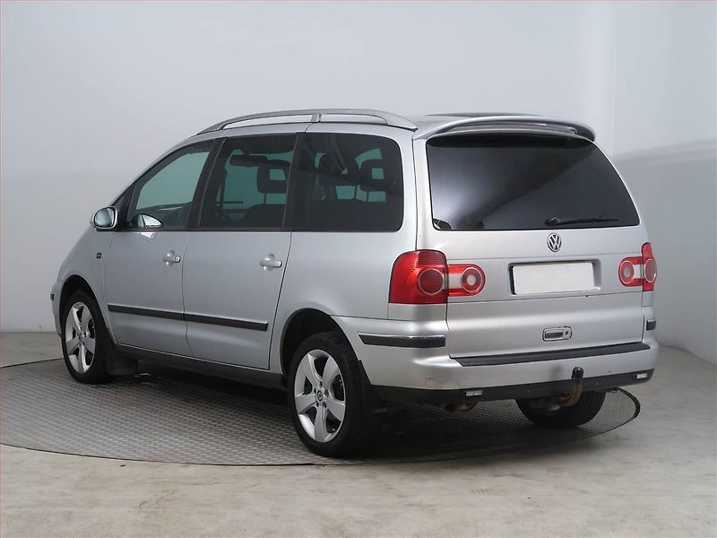 Volkswagen Sharan (2007) 2.0 TDI, 7 míst, Tažné - fotka 4 z 15