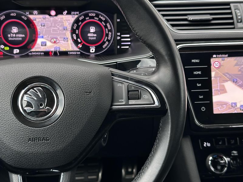Škoda Superb 2.0TDi L&K 4x4 DSG Blue Ocean - fotka 24 z 27