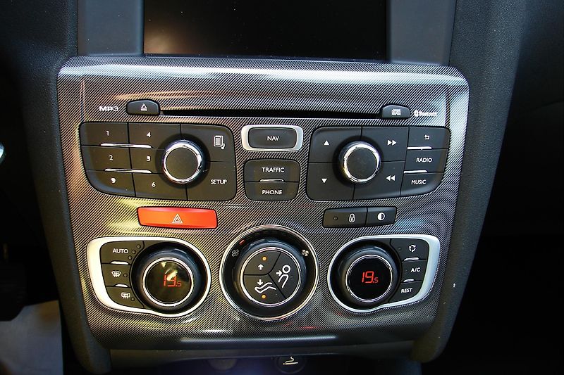 Citroën C4 II. 1.6 VTi 120PS NAVI-ZADÁN!  - fotka 26 z 34