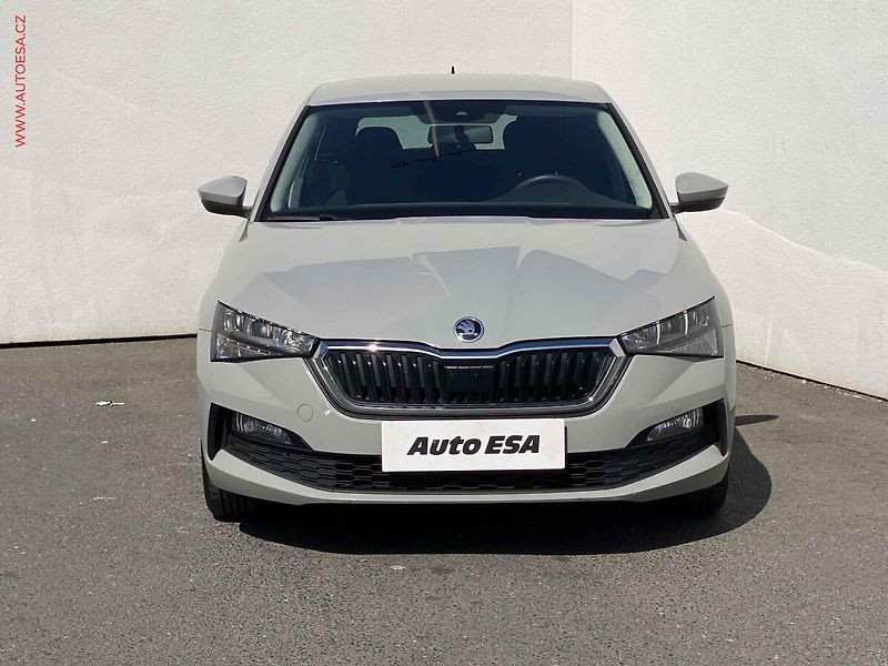 Škoda Scala (2019) 1.0 TSi, 1.maj,ČR, Ambition - fotka 2 z 19