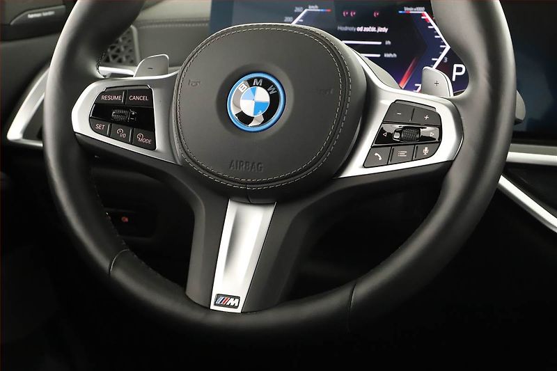 BMW X5 (2025) xDrive50e, M PAKET, 50e - fotka 8 z 22
