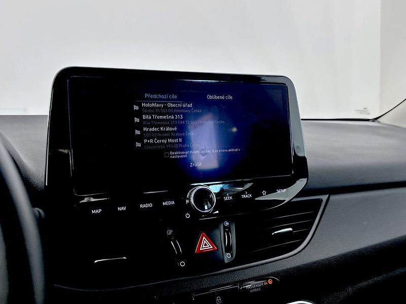 Hyundai i30 Smart DCT - fotka 25 z 27