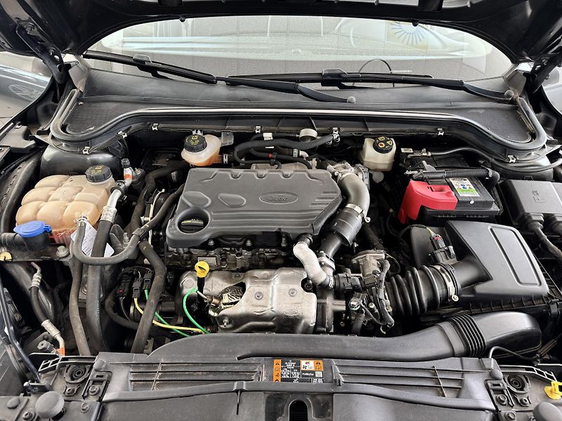 Ford Focus 1,5TDCi 88kW*Vyhř.Volant*Navi - fotka 33 z 33