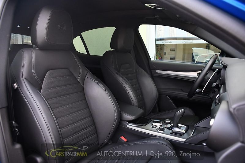 Alfa Romeo Stelvio 2.0 Turbo 16V 206kW Veloce Q4 - fotka 17 z 53