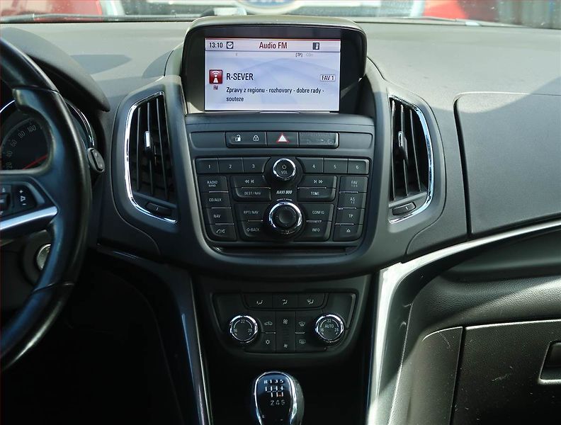 Opel Zafira (2013) 2.0 CDTI, Navi, Tempomat - fotka 12 z 15