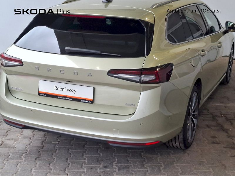 Škoda Superb (2024) COMBI Laurin&Klement TD 142/2. - fotka 2 z 55