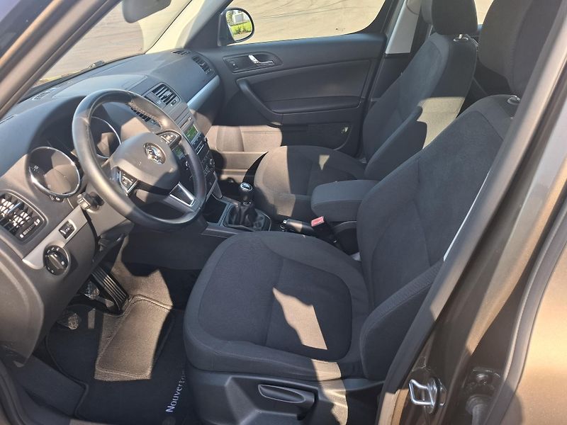 Škoda Yeti (2014) 1.2TSi 77kW,klima,senzory - fotka 8 z 17