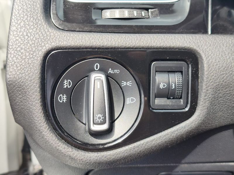Volkswagen Golf (2014) - fotka 14 z 42