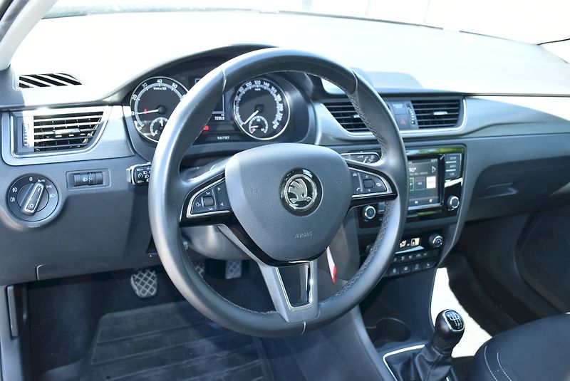 Škoda Rapid (2017) STYLE Plus 1.0 TSI 81kW - fotka 15 z 30