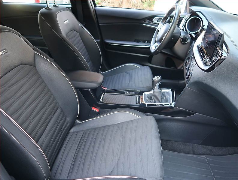 Opel Crossland X (2021) 1.2, LPG, ČR,1.maj, Tempomat - fotka 9 z 17