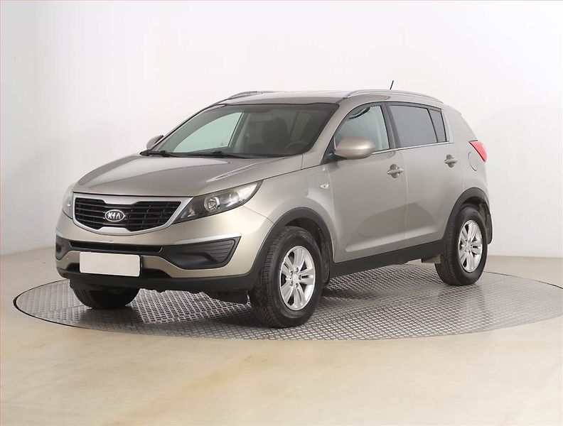 Kia Sportage (2011) 1.7 CRDi, Tempomat - fotka 2 z 17