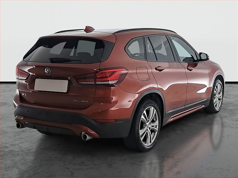 BMW X1 (2020) xDrive18d - fotka 5 z 19