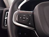 Volvo XC40 (2024) T2 - náhled 17
