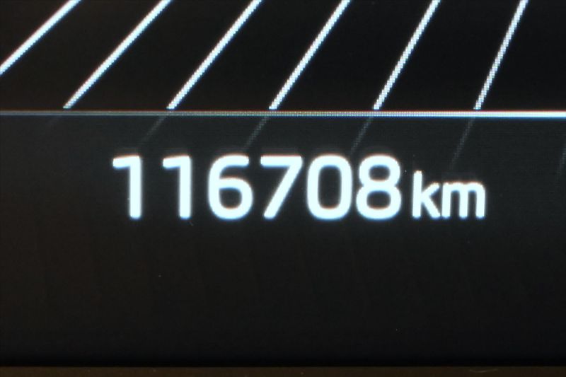 Škoda Karoq 2,0 TDI 85kW DSG TAŽNÉ Záruka - fotka 17 z 32