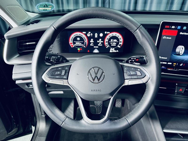 Volkswagen Tayron (2025) 2.0*TDi*4M*ZÁRUKA*¨7M*IQ-Light - fotka 30 z 41
