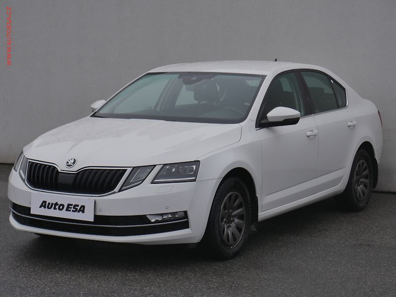 Škoda Octavia (2019) 1.6 TDi, ČR, DSG, LED, autoAC - fotka 3 z 26