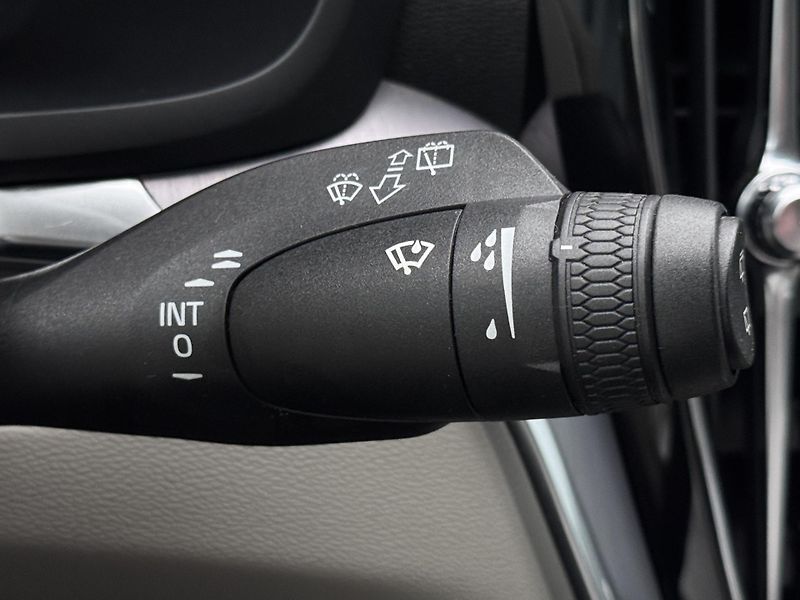 Volvo V60 CC D4 AWD MOMENTUM POLESTAR  - fotka 29 z 40