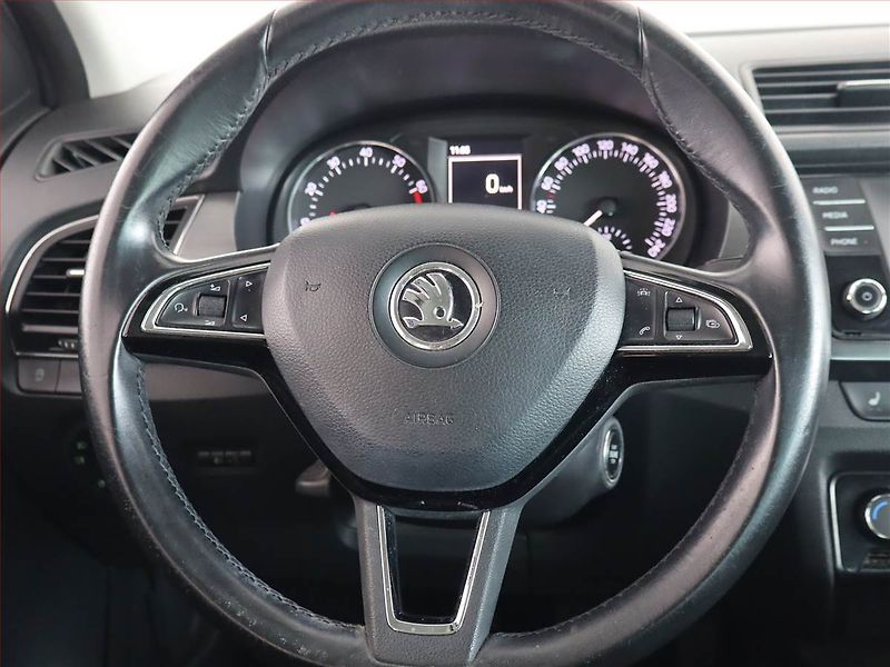 Škoda Fabia (2016) 1.2 TSI, Tempomat - fotka 15 z 19