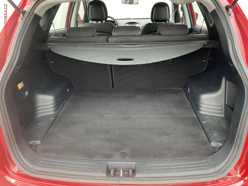 Hyundai ix35 (2013) 1.6 GDi, Klima - fotka 7 z 15